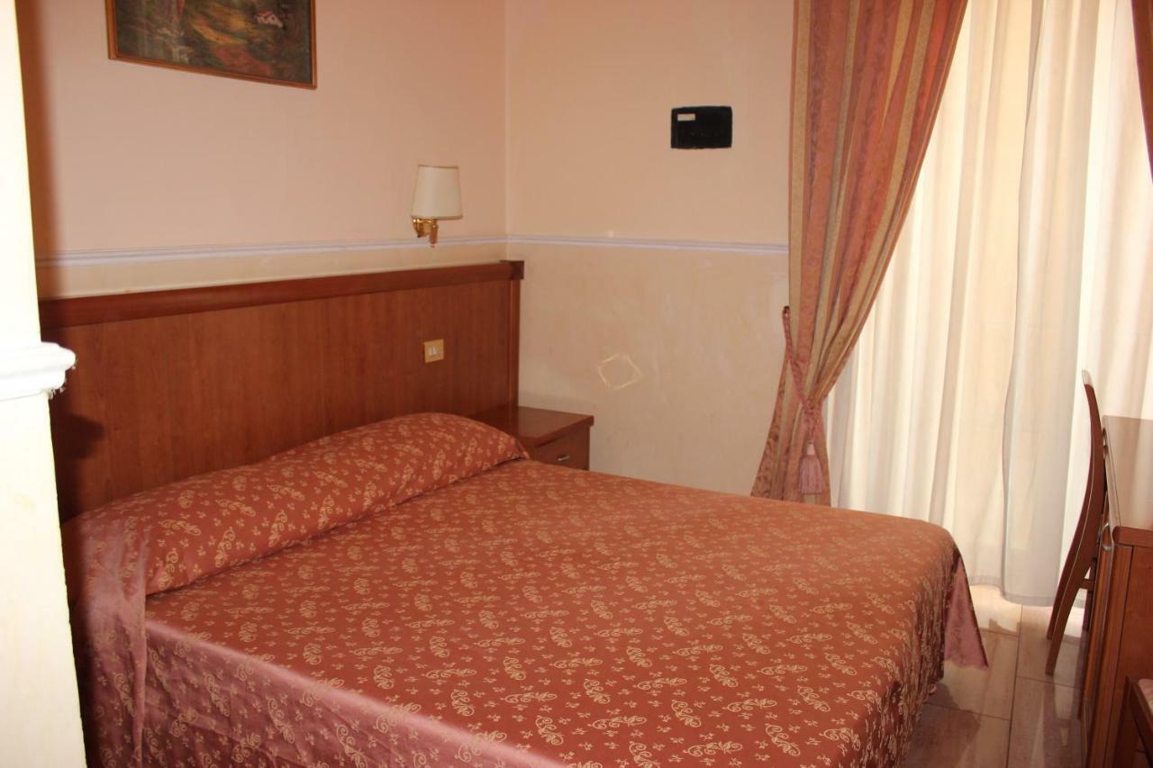 Alex City Inn III ローマ エクステリア 写真
