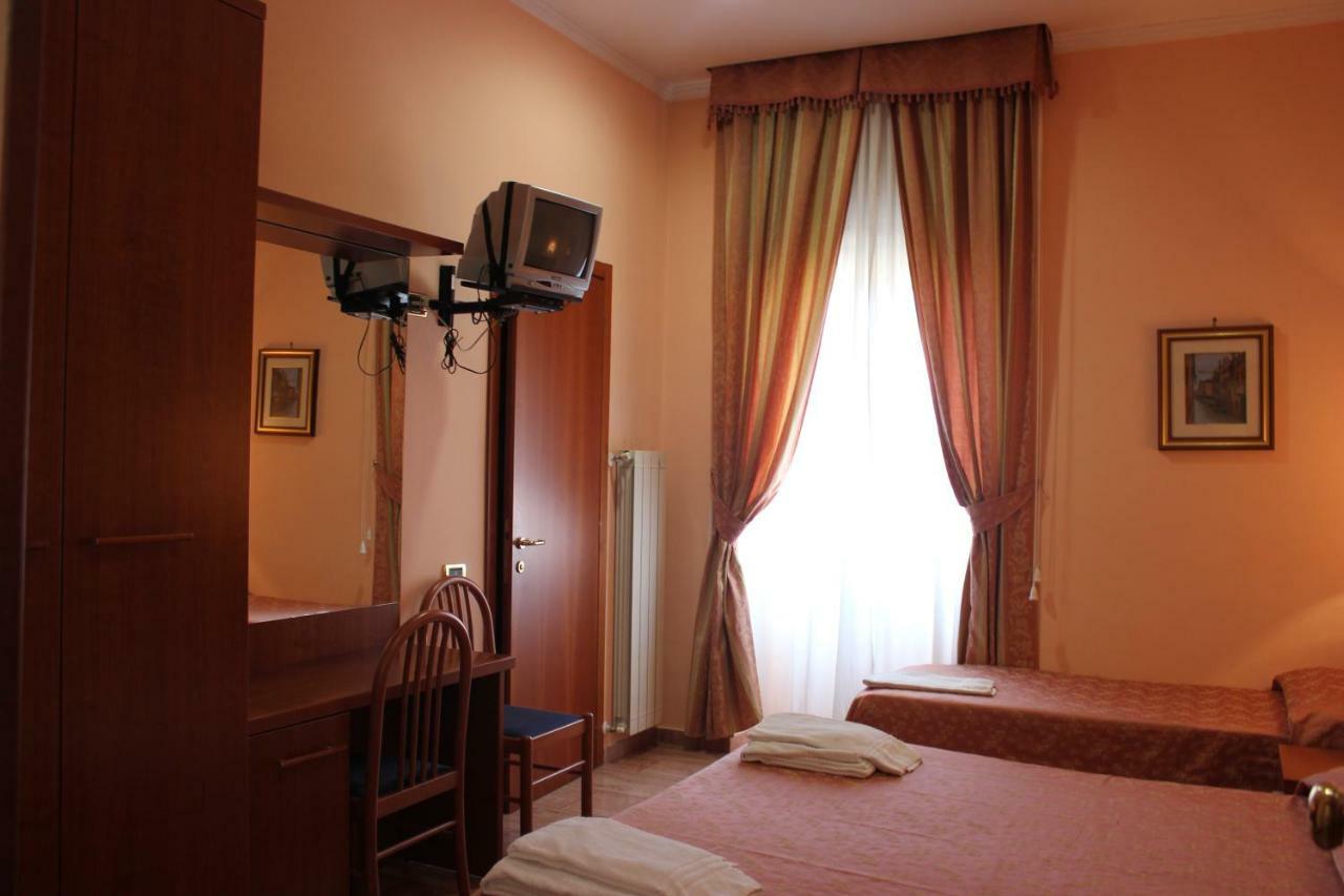 Alex City Inn III ローマ エクステリア 写真