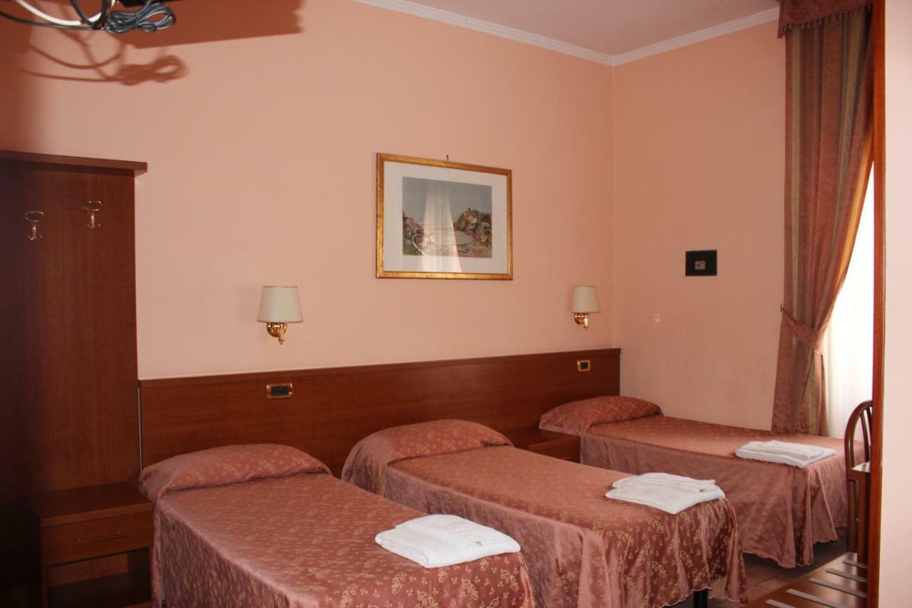 Alex City Inn III ローマ エクステリア 写真
