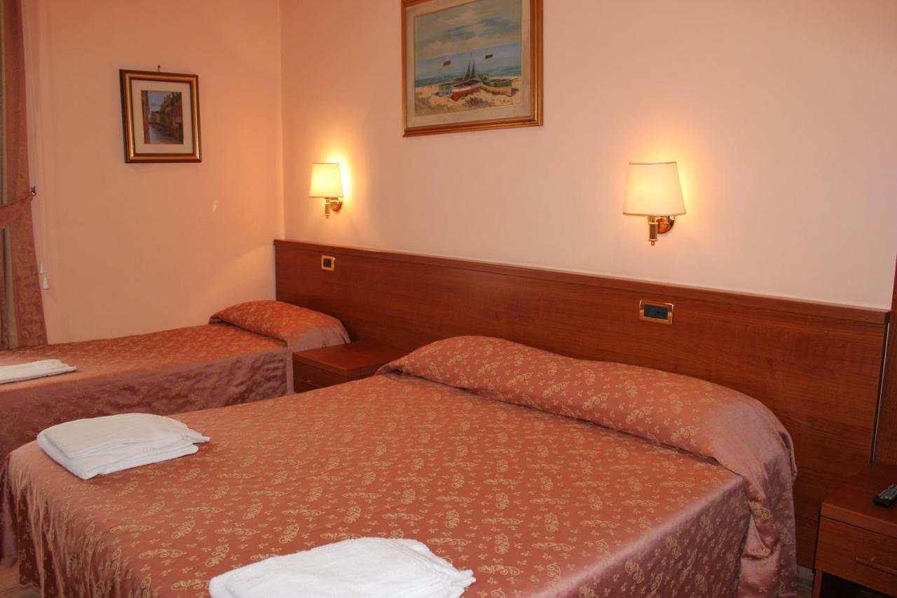 Alex City Inn III ローマ エクステリア 写真